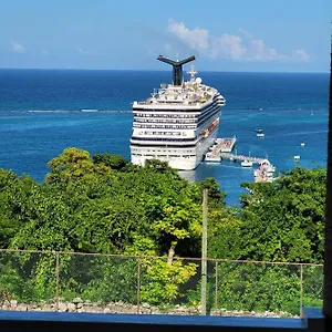 Cruise Ship View, Sky Castles, Columbus Heights Apartment