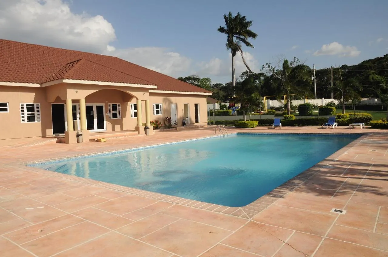 Ochi Rios Drax Hall 3 Bed Sleeps 7 Exquisitely Fully Furnished Accommodations Ocho Rios 0*,